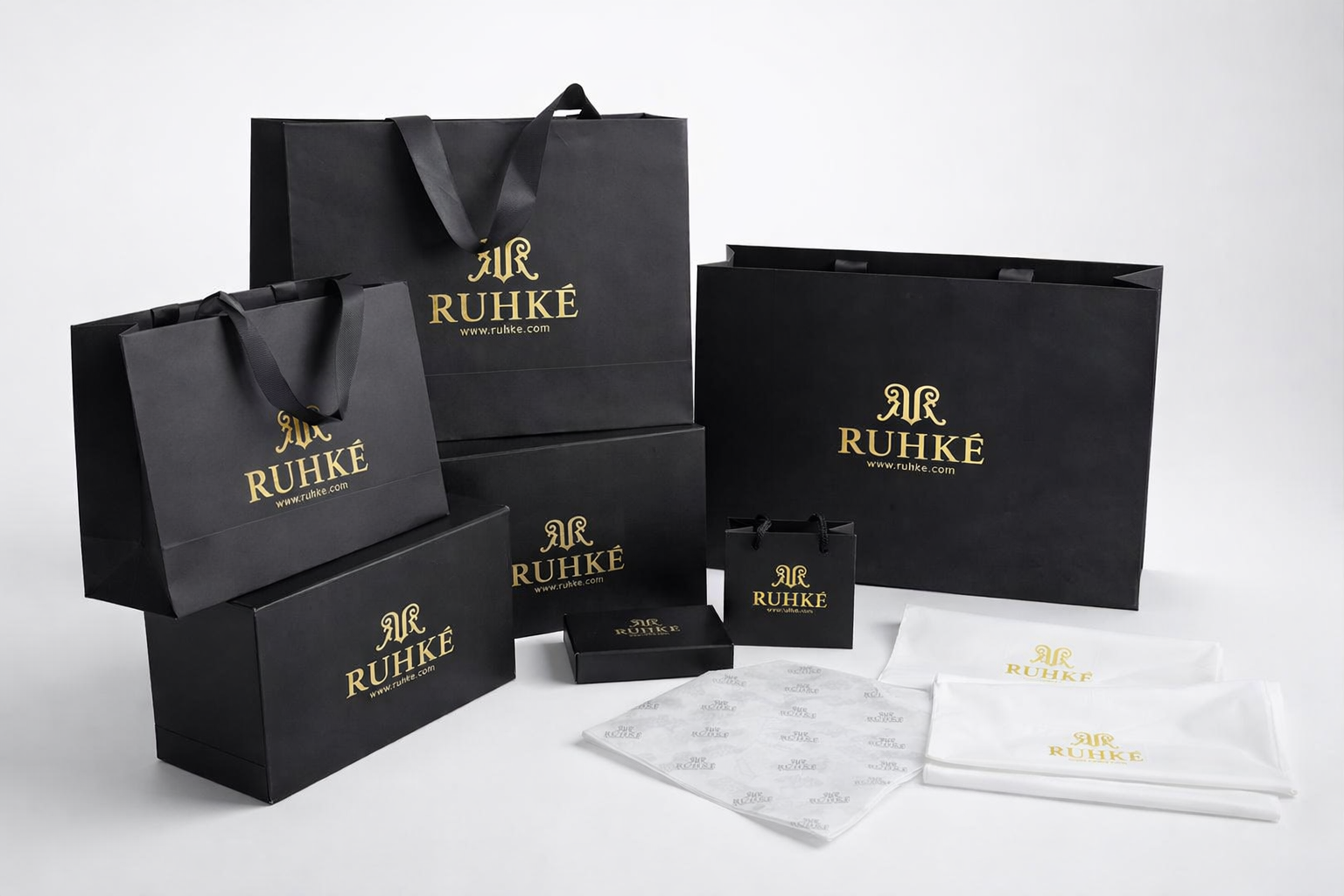Designer gift-ready packaging by RUHKÉ with elegant luxury presentation