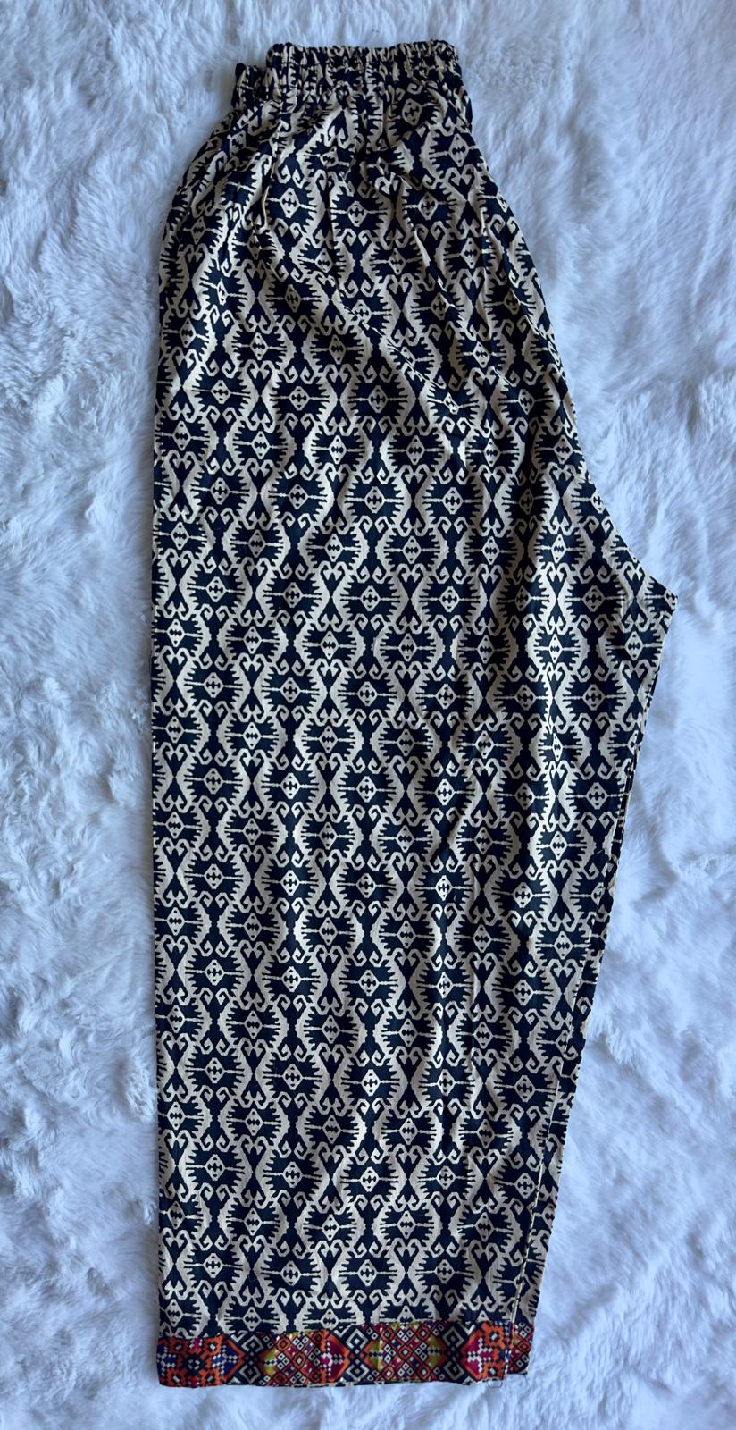 Printed lawn straight trousers with border hem