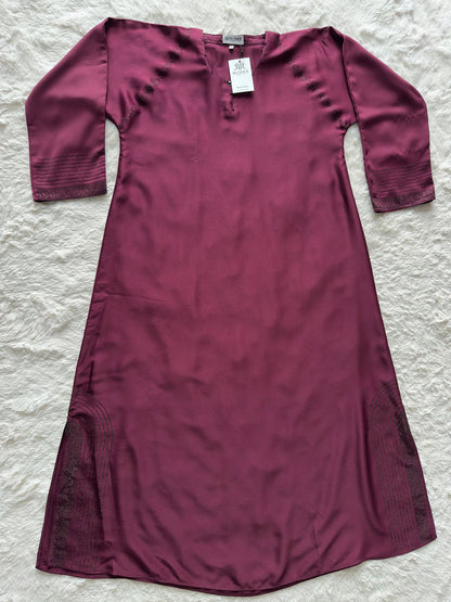 Elegant black abaya featuring reverse U stone work with embellished chest and sleeves