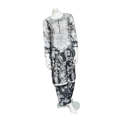 3D view of printed embroidered lawn suit with chiffon dupatta