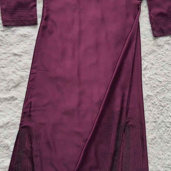 RUHKÉ luxury abaya showcasing reverse U stone work with elegant chest and arm detailing video