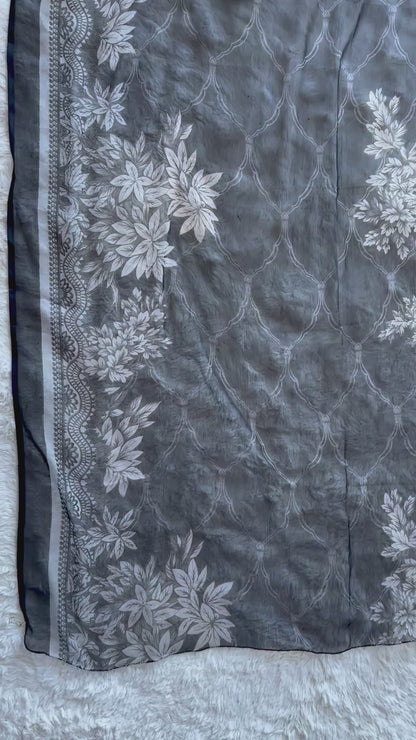 Printed embroidered lawn 3-piece suit video view dubata