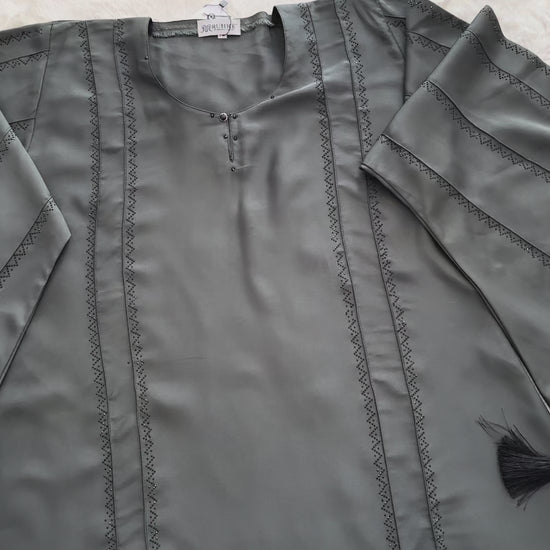 Smooth nida fabric texture of RUHKÉ luxury olive grey abaya Video