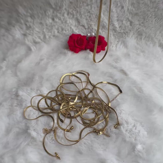 RUHKÉ stainless steel necklace with 18K gold plating high polish finish Video