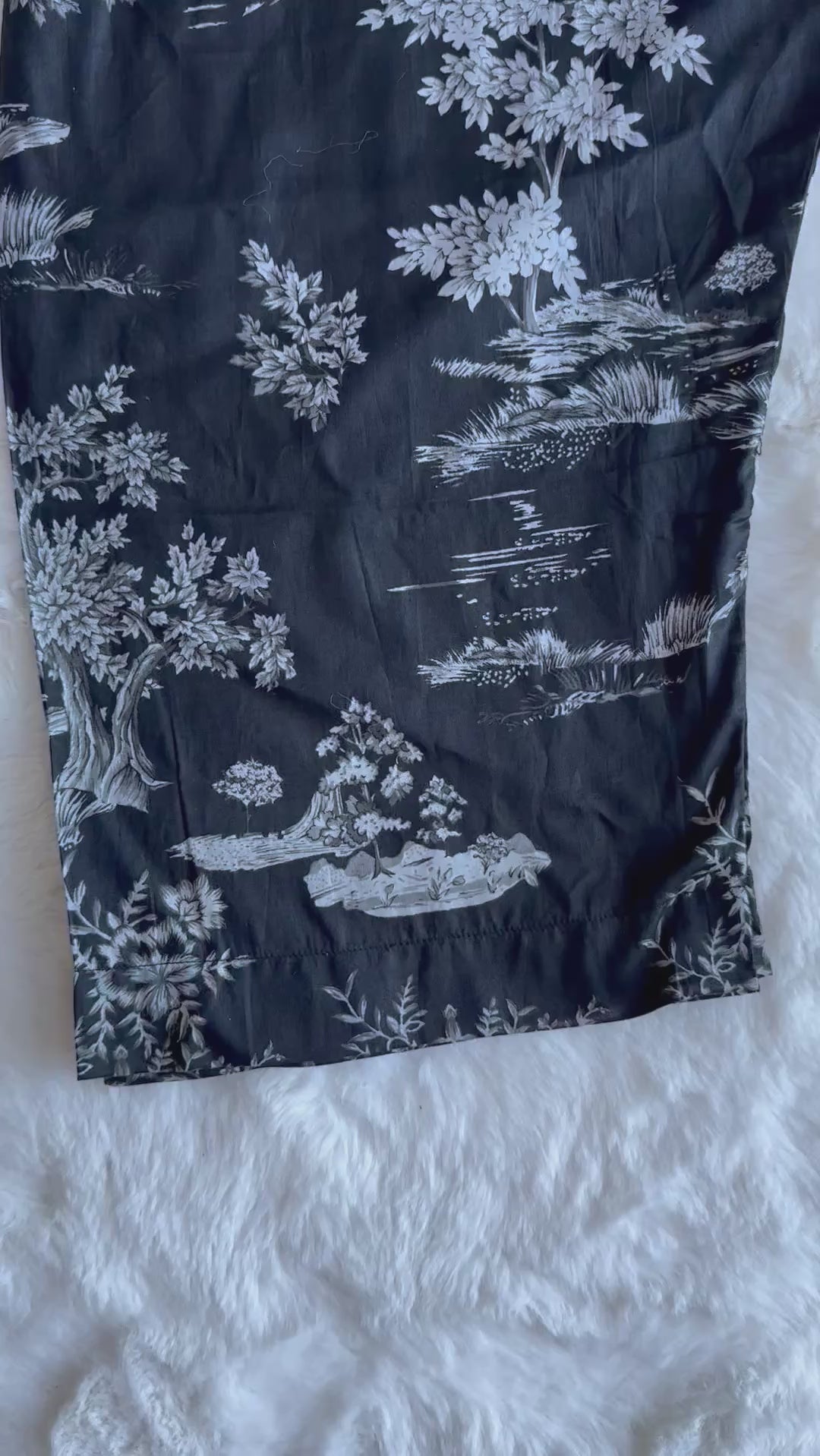 Printed embroidered lawn 3-piece suit video view trouser